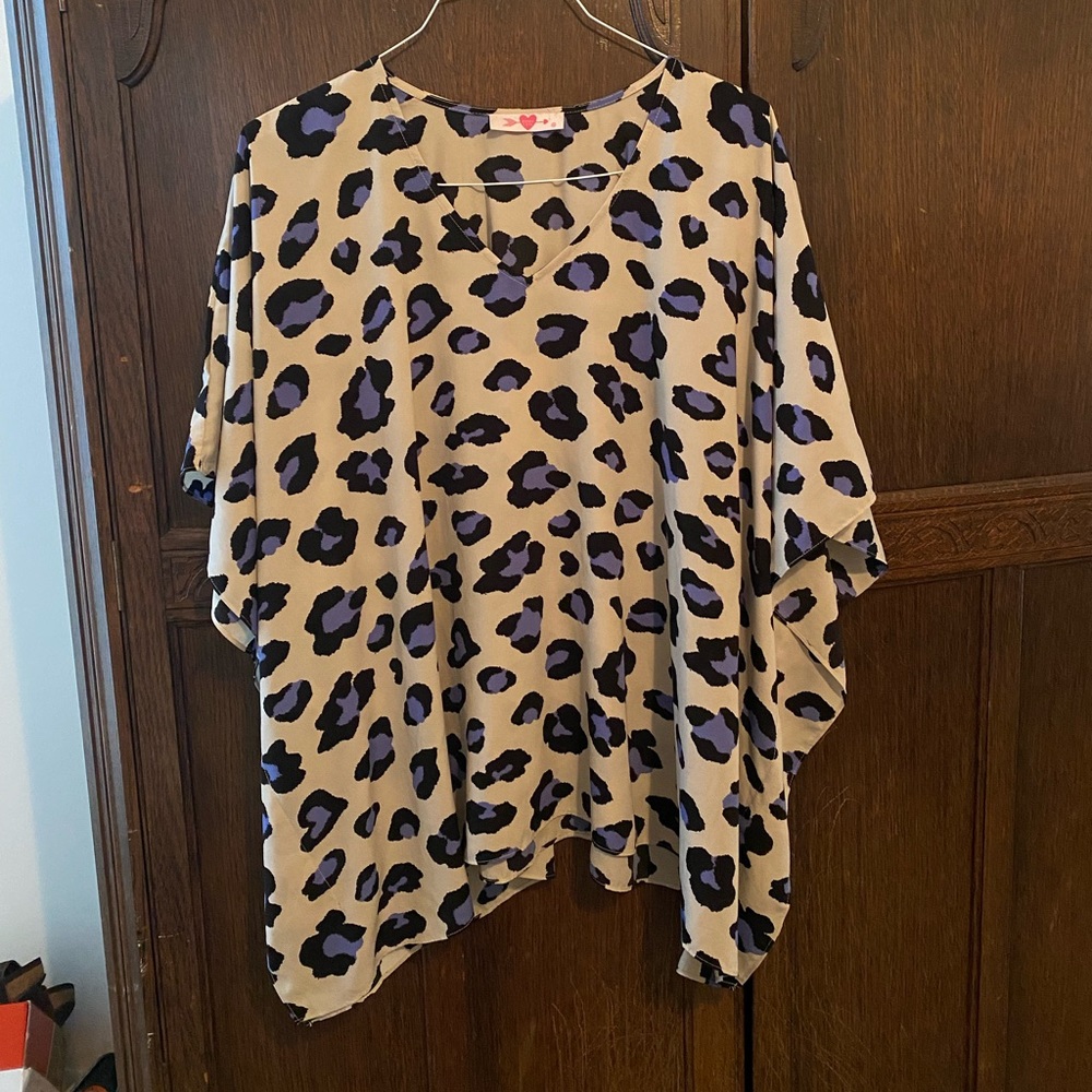 Buddy Love North Tunic